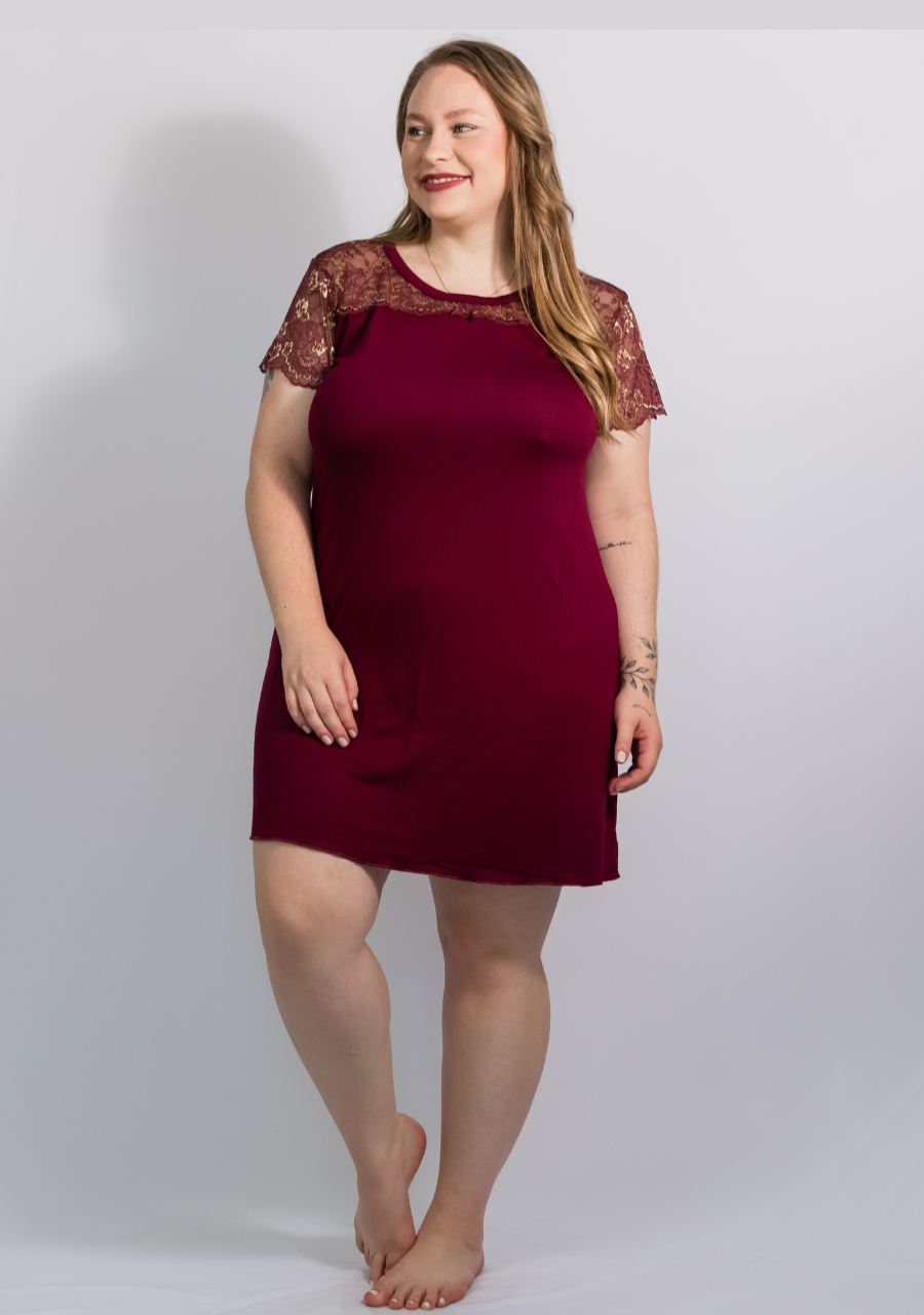 Camisola Plus Size em Viscose com Detalhes em Renda Bicolor - Vinho - Rosativa